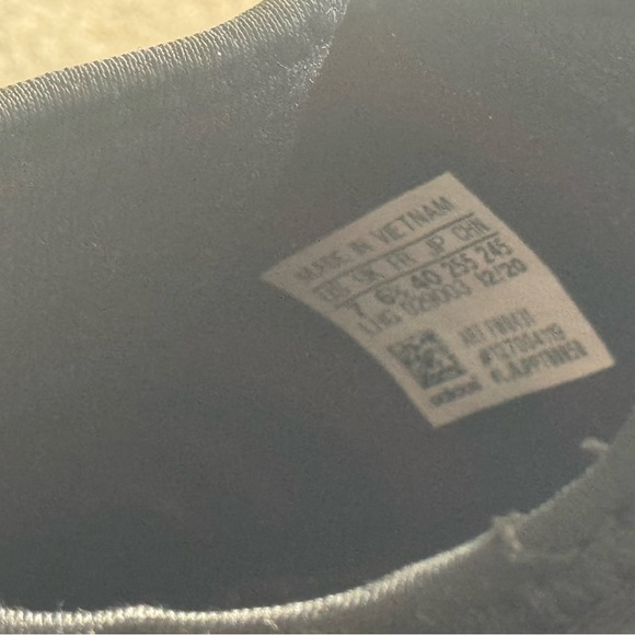 NMD R1 J - Picture 2 of 5